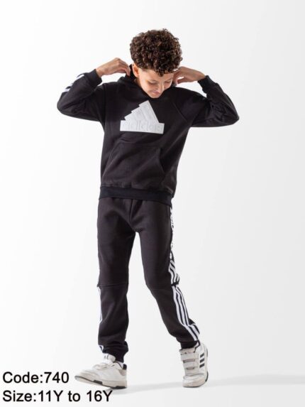 اديداس محير