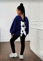 بلوزة كحلي فيونكات